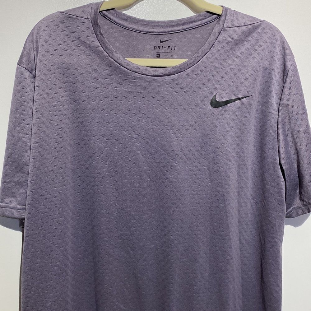 Nike Men's Gray Dri-Fit Textured Swoosh Logo Short Sleeve Athletic T-Shirt XL - Picture 3 of 10